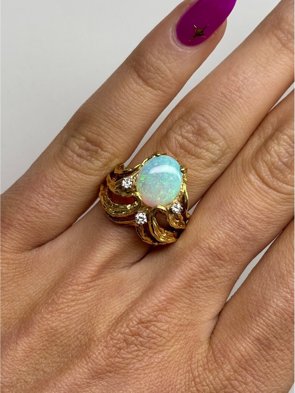 18k Yellow Gold Opal and Diamond Ring